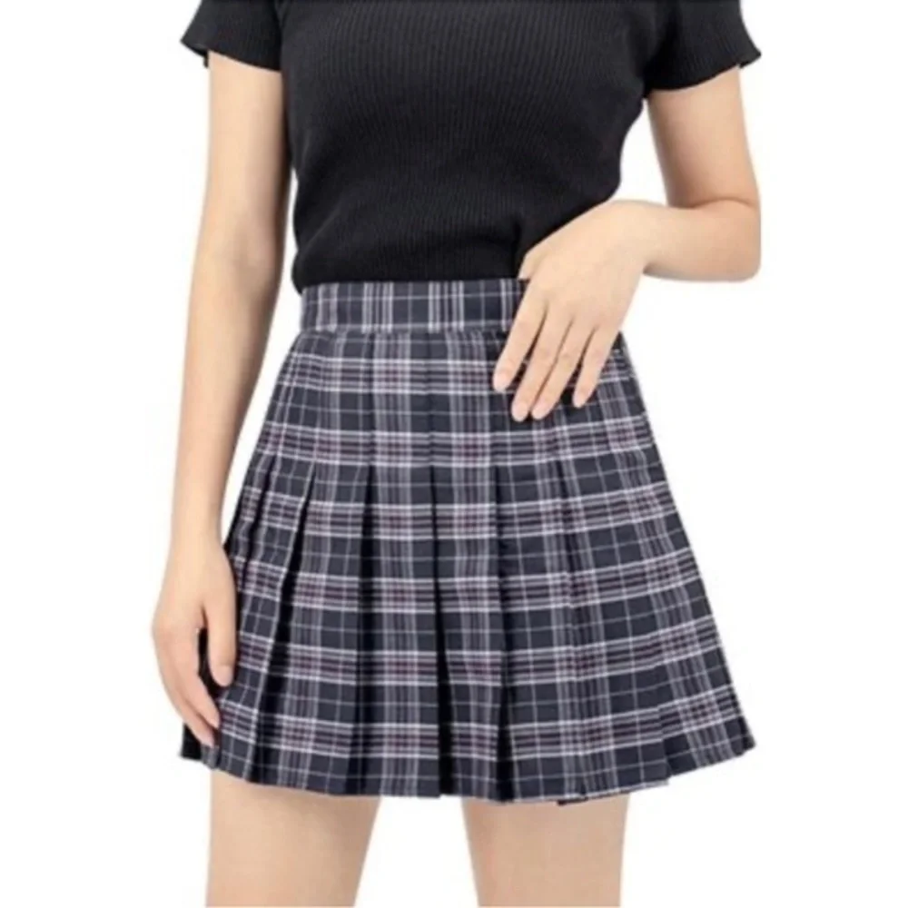 Juniors Plaid Pleated High Waist Mini Skirt w/ Built-In Shorts Black Grey Red XL - Picture 1 of 7
